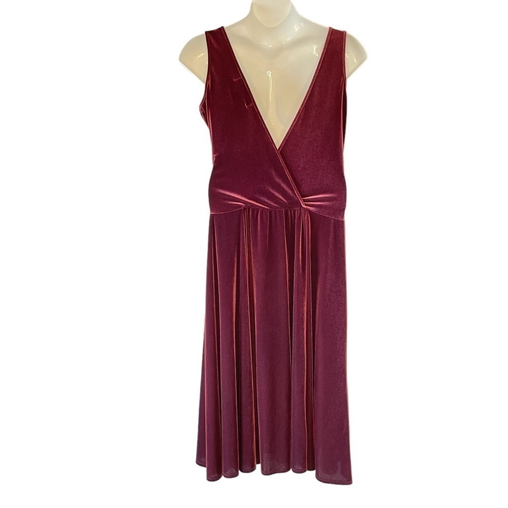 Jacalyn Bennett NEW Fairy Velvet Maxi Dress Burgundy Velvet Surplice V Neck Med